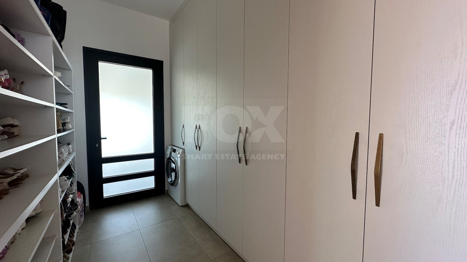 DETACHED FOUR BEDROOM VILLA WITH OFFICE/FIFTH BEDROOM, SEPARATE GUEST HOUSE, SEPARATE MAIDS QUARTER, CHILDRENS PLAYGROUND.