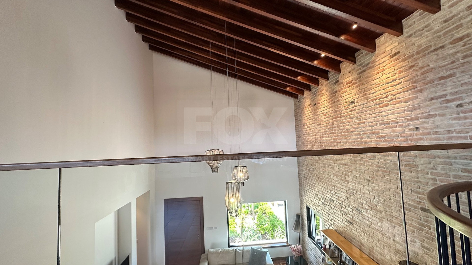 DETACHED FOUR BEDROOM VILLA WITH OFFICE/FIFTH BEDROOM, SEPARATE GUEST HOUSE, SEPARATE MAIDS QUARTER, CHILDRENS PLAYGROUND.