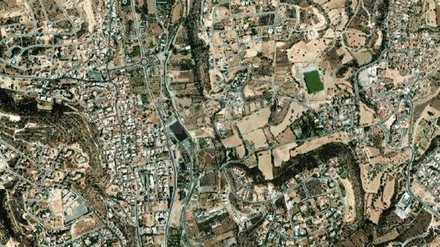 RESIDENTIAL CORNER PLOT OF 686 SQM IN A PRIME AND AFFLUENT NEIGHBOURHOOD.