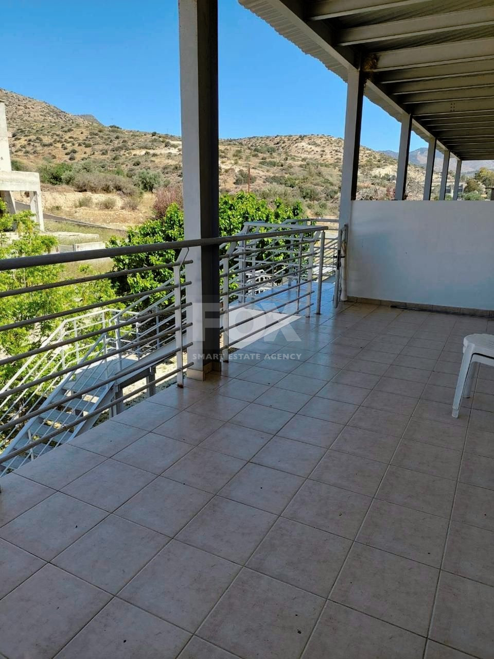 Nice two bedroom unfurnished apartment to rent in Germasogeia village