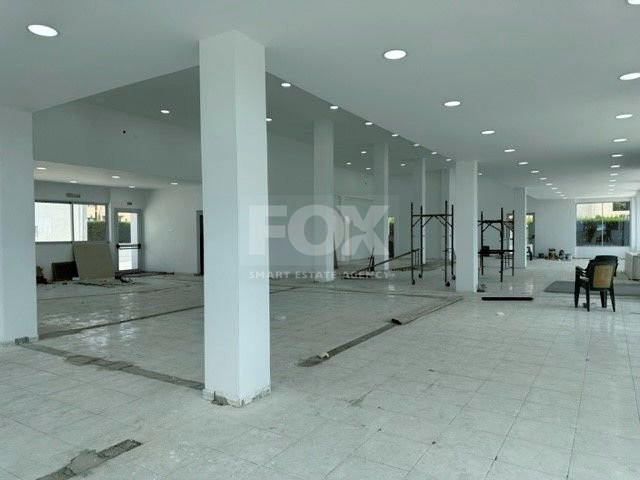 FOR RENT COMMERCIAL BUILDING ONE LEVEL OFFERING 1,800 SQM COVERED AREA AND OVER 100 DESIGNATED PARKING SPACES IN GREAT LOCATION
