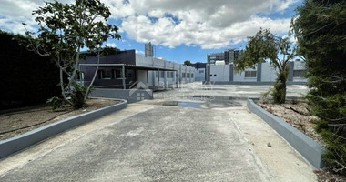 FOR RENT COMMERCIAL BUILDING ONE LEVEL OFFERING 1,800 SQM COVERED AREA AND OVER 100 DESIGNATED PARKING SPACES IN GREAT LOCATION