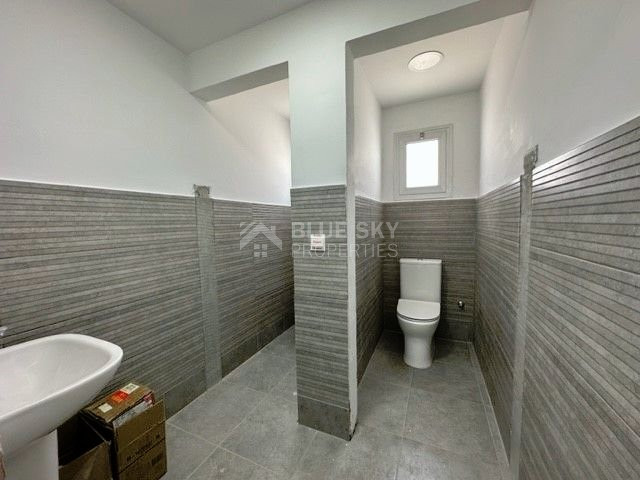 FOR RENT COMMERCIAL BUILDING ONE LEVEL OFFERING 1,800 SQM COVERED AREA AND OVER 100 DESIGNATED PARKING SPACES IN GREAT LOCATION