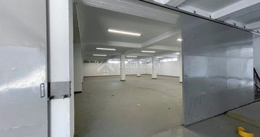 FOR RENT COMMERCIAL BUILDING ONE LEVEL OFFERING 1,800 SQM COVERED AREA AND OVER 100 DESIGNATED PARKING SPACES IN GREAT LOCATION