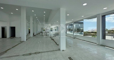 COMMERICAL BUILDING ONE LEVEL OFFERING 1,800 SQM COVERED AREA AND OVER 100 DESIGNATED PARKING SPACES IN GREAT LOCATION