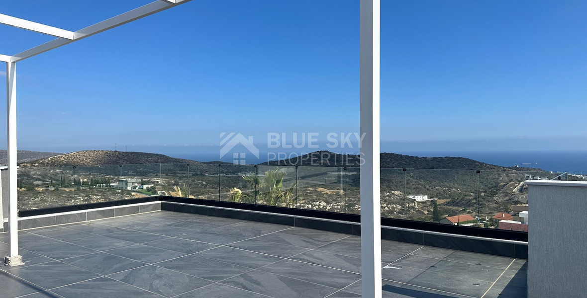 Beautiful 6 bedroom villa for rent in Parekklisia