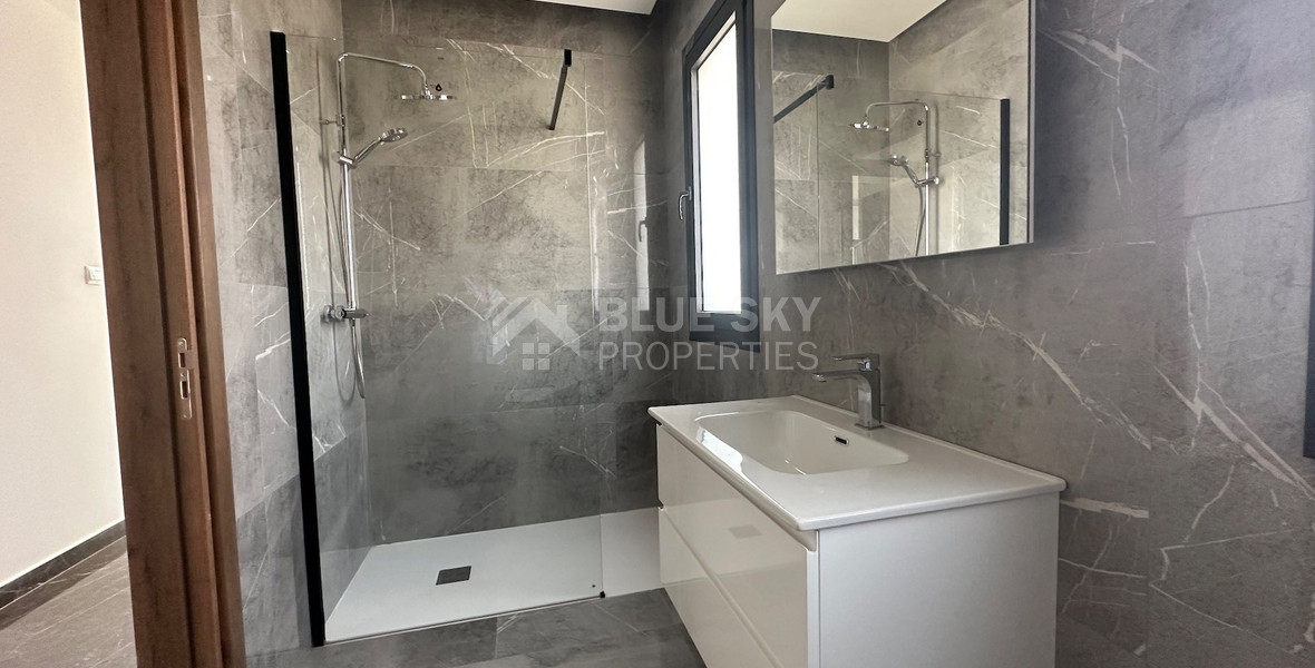 Beautiful 6 bedroom villa for rent in Parekklisia