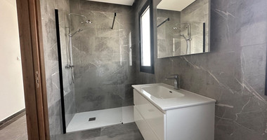 Beautiful 6 bedroom villa for rent in Parekklisia