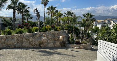 Beautiful 6 bedroom villa for rent in Parekklisia
