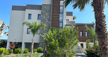 Beautiful 6 bedroom villa for rent in Parekklisia