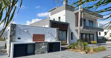 Beautiful 6 bedroom villa for rent in Parekklisia