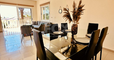 A stunning two bedroom apartment in Tombs of the Kings