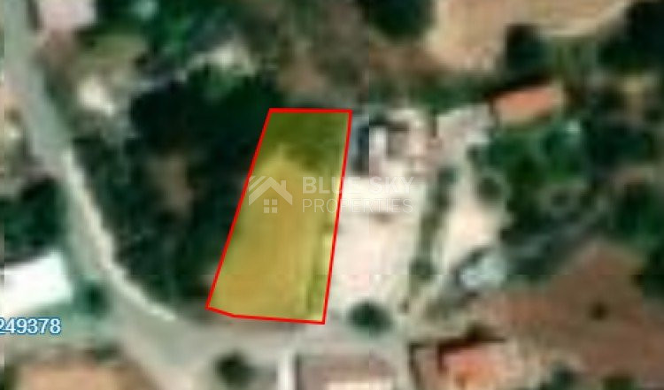 Residential land in Kathikas.