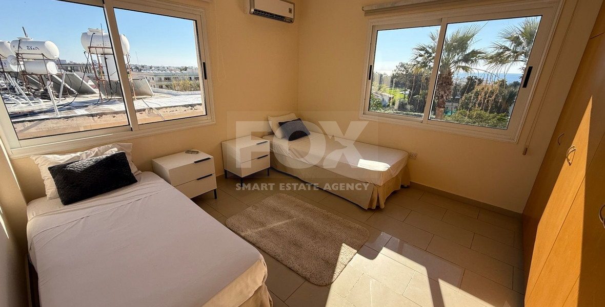 A stunning three bedroom apartment in Tomb of the Kings