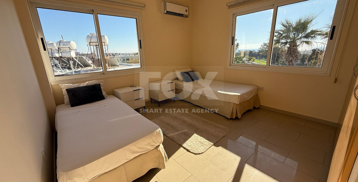 A stunning three bedroom apartment in Tomb of the Kings