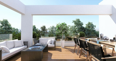 Brand new-Modern Design Top Floor Two Bedroom Apartment With Roof Garden