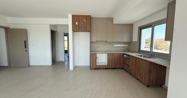 Brand new-Modern Design Top Floor Two Bedroom Apartment With Roof Garden