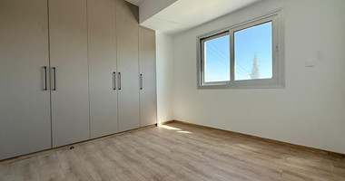 Brand new-Modern Design Top Floor Two Bedroom Apartment With Roof Garden