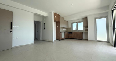 Brand new-Modern Design Top Floor Two Bedroom Apartment With Roof Garden
