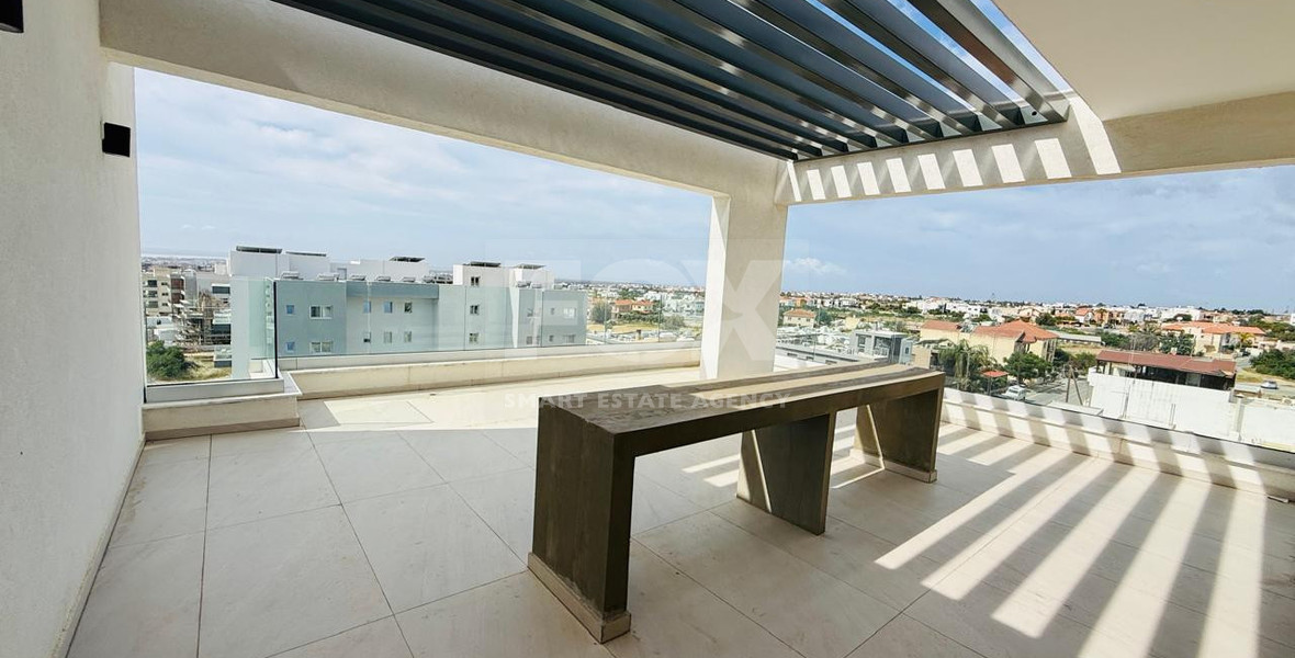 Brand new-Modern Design Top Floor Two Bedroom Apartment With Roof Garden