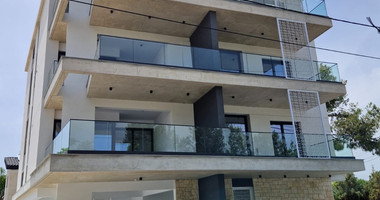 Luxurious fully furnished two-bedroom penthouse to rent in Petrou & Pavlou