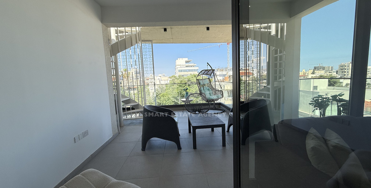 Luxurious fully furnished two-bedroom penthouse to rent in Petrou & Pavlou