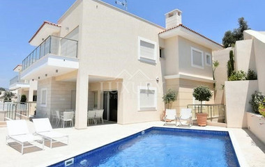 Luxury 5 bedroom villa for rent in Agios Tychonas, Limassol