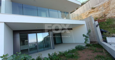 BRAND NEW  Ground Floor 3 Bedroom Apartment with  Sea Views and  Garden  VAT PAID