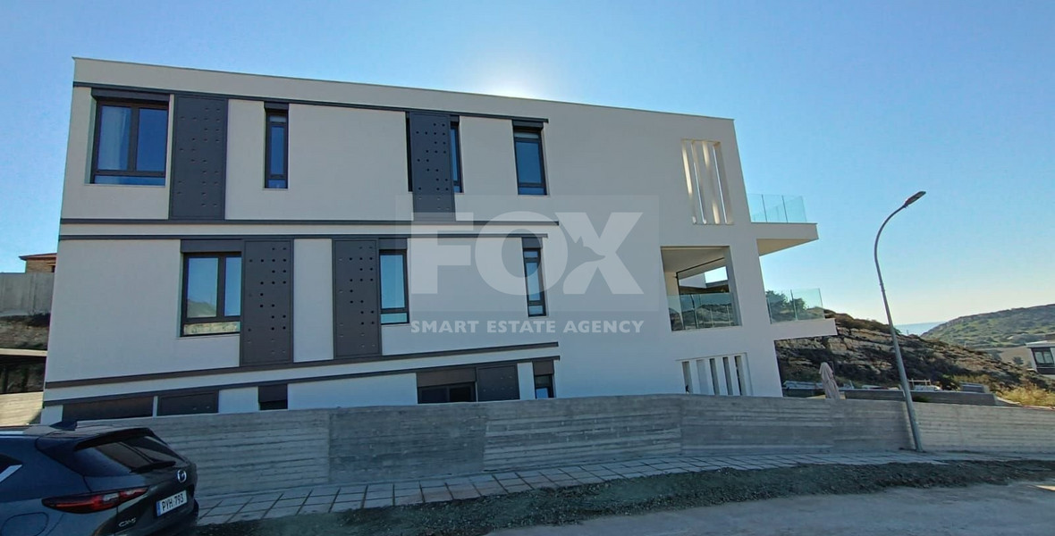 BRAND NEW  Ground Floor 3 Bedroom Apartment with  Sea Views and  Garden  VAT PAID