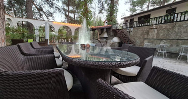 Furnished house in moniatis with guest house