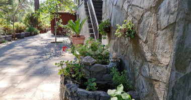 Furnished house in moniatis with guest house