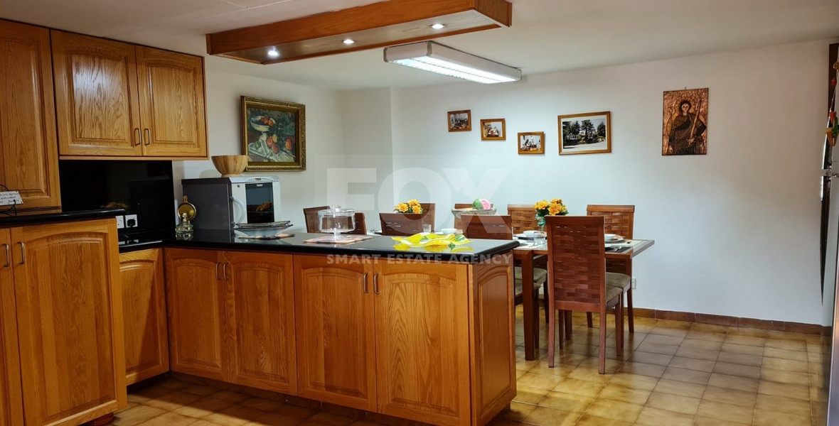Furnished house in moniatis with guest house