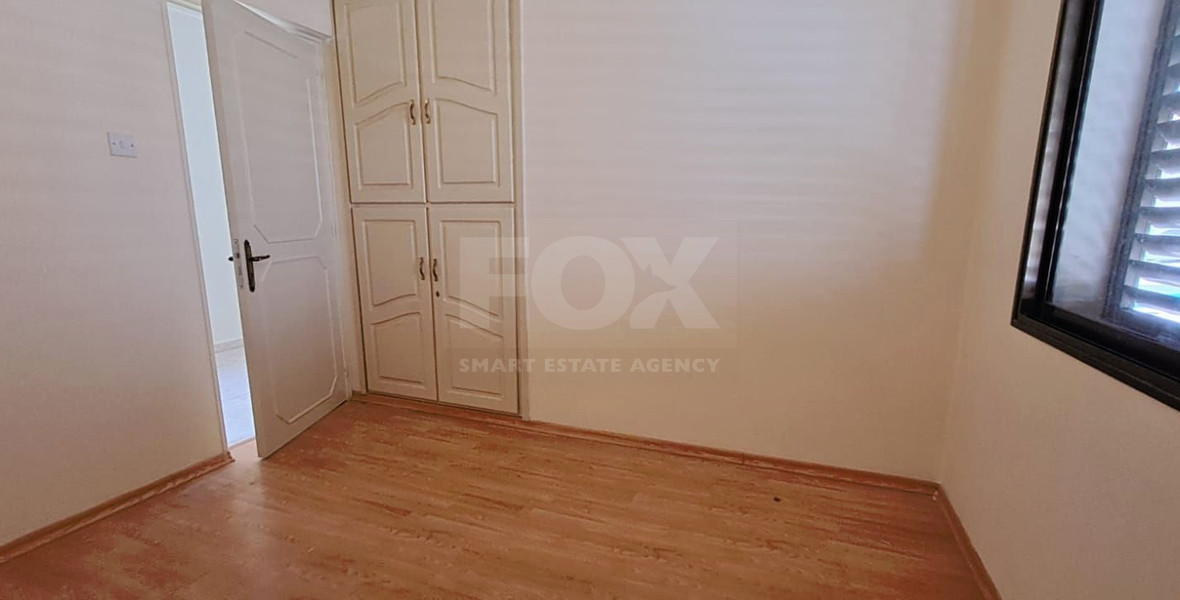 Three plus one bedroom semi-detached house for Rent in Kato Polemidia, Limassol