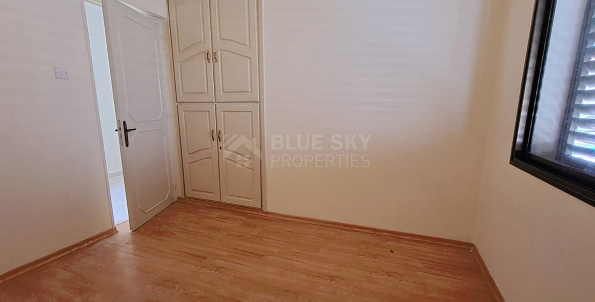 Three plus one bedroom semi-detached house for Rent in Kato Polemidia, Limassol