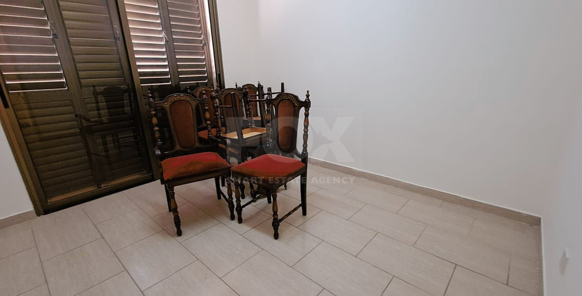 Three plus one bedroom semi-detached house for Rent in Kato Polemidia, Limassol