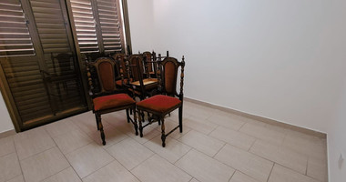 Three plus one bedroom semi-detached house for Rent in Kato Polemidia, Limassol
