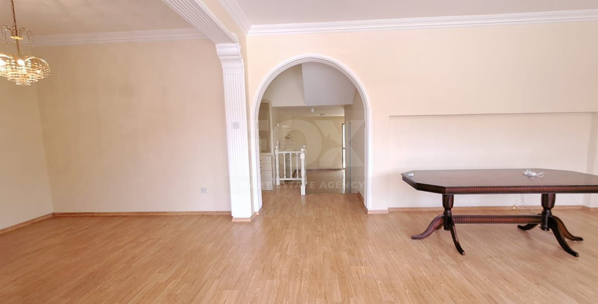 Three plus one bedroom semi-detached house for Rent in Kato Polemidia, Limassol