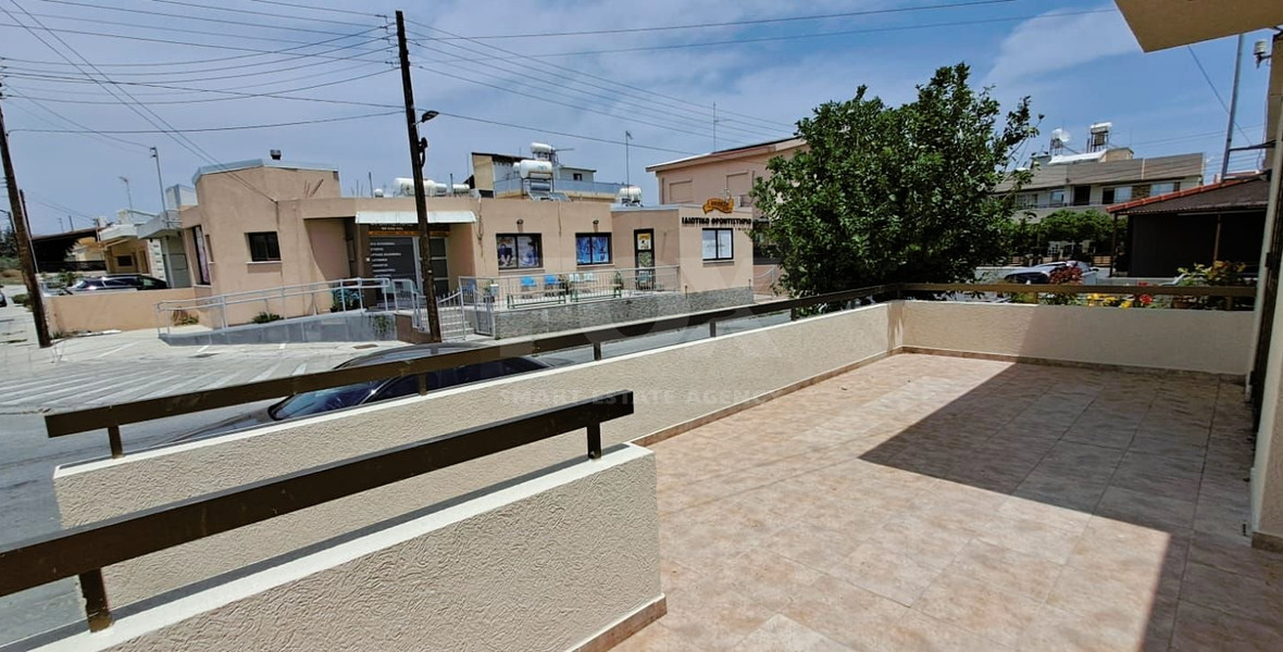 Three plus one bedroom semi-detached house for Rent in Kato Polemidia, Limassol