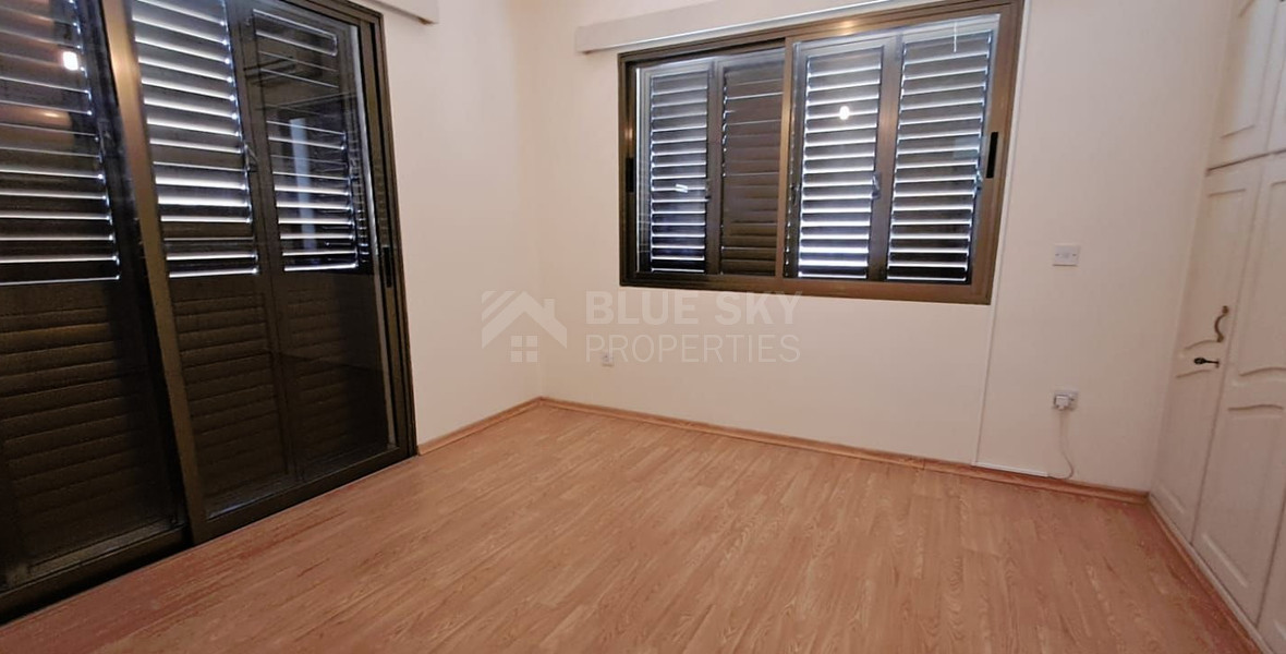 Three plus one bedroom semi-detached house for Rent in Kato Polemidia, Limassol