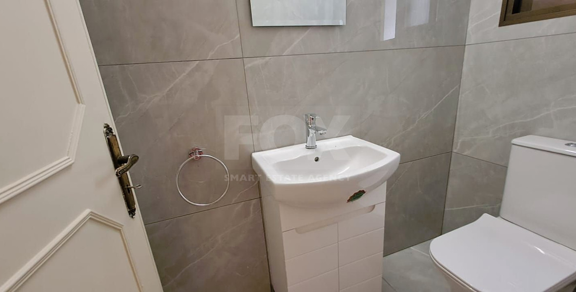 Three plus one bedroom semi-detached house for Rent in Kato Polemidia, Limassol