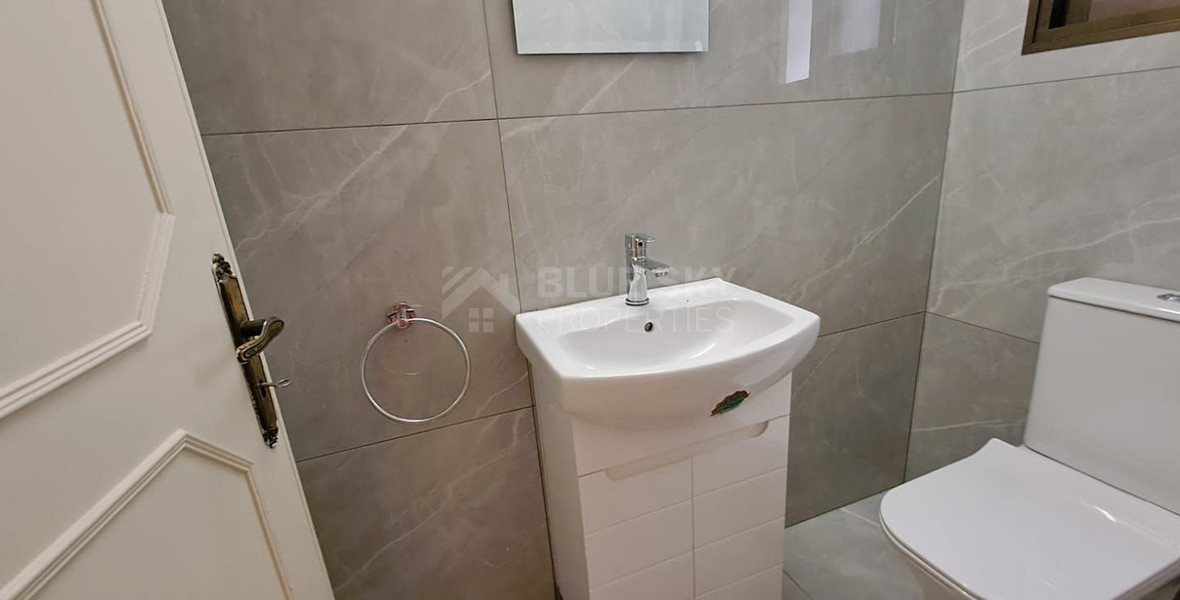 Three plus one bedroom semi-detached house for Rent in Kato Polemidia, Limassol