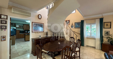 GRAB A BARGAIN - Six bedroom detached house for sale in Panthea-Mesa geitonia