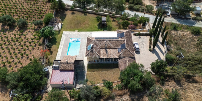 BEAUTIFUL STONE BUILT VILLA ON LARGE PLOT WITH PRIVATE DRIVE IN , VIEWS,  TRANQUILITY AND PRIVACY, A PERFECT RETREAT.