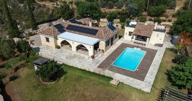 BEAUTIFUL STONE BUILT VILLA ON LARGE PLOT WITH PRIVATE DRIVE IN , VIEWS,  TRANQUILITY AND PRIVACY, A PERFECT RETREAT.