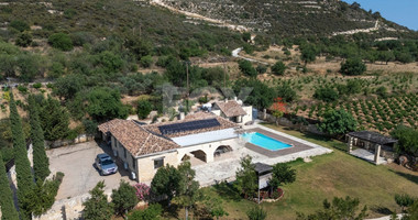 BEAUTIFUL STONE BUILT VILLA ON LARGE PLOT WITH PRIVATE DRIVE IN , VIEWS,  TRANQUILITY AND PRIVACY, A PERFECT RETREAT.