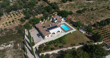 BEAUTIFUL STONE BUILT VILLA ON LARGE PLOT WITH PRIVATE DRIVE IN , VIEWS,  TRANQUILITY AND PRIVACY, A PERFECT RETREAT.