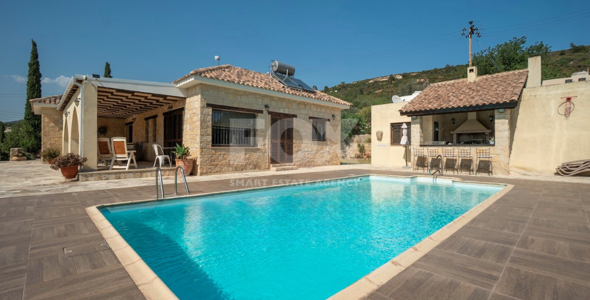 BEAUTIFUL STONE BUILT VILLA ON LARGE PLOT WITH PRIVATE DRIVE IN , VIEWS,  TRANQUILITY AND PRIVACY, A PERFECT RETREAT.