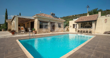 BEAUTIFUL STONE BUILT VILLA ON LARGE PLOT WITH PRIVATE DRIVE IN , VIEWS,  TRANQUILITY AND PRIVACY, A PERFECT RETREAT.