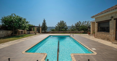BEAUTIFUL STONE BUILT VILLA ON LARGE PLOT WITH PRIVATE DRIVE IN , VIEWS,  TRANQUILITY AND PRIVACY, A PERFECT RETREAT.