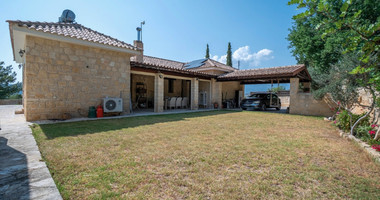BEAUTIFUL STONE BUILT VILLA ON LARGE PLOT WITH PRIVATE DRIVE IN , VIEWS,  TRANQUILITY AND PRIVACY, A PERFECT RETREAT.